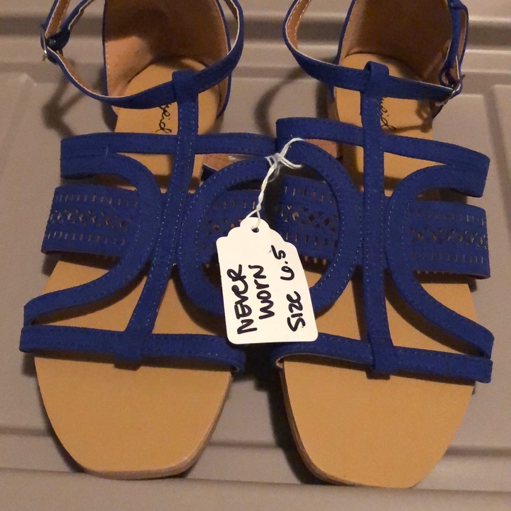 NEW Qupid Flat Sandals